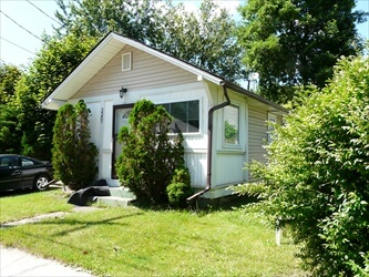 crystal-beach-cottage-front